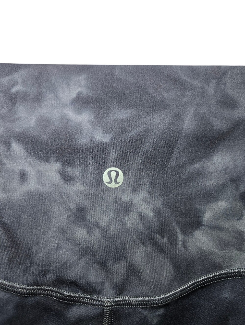 Lululemon Align Short 8" - Diamond Dye Pitch Grey Graphite Grey - Picture 5 of 9